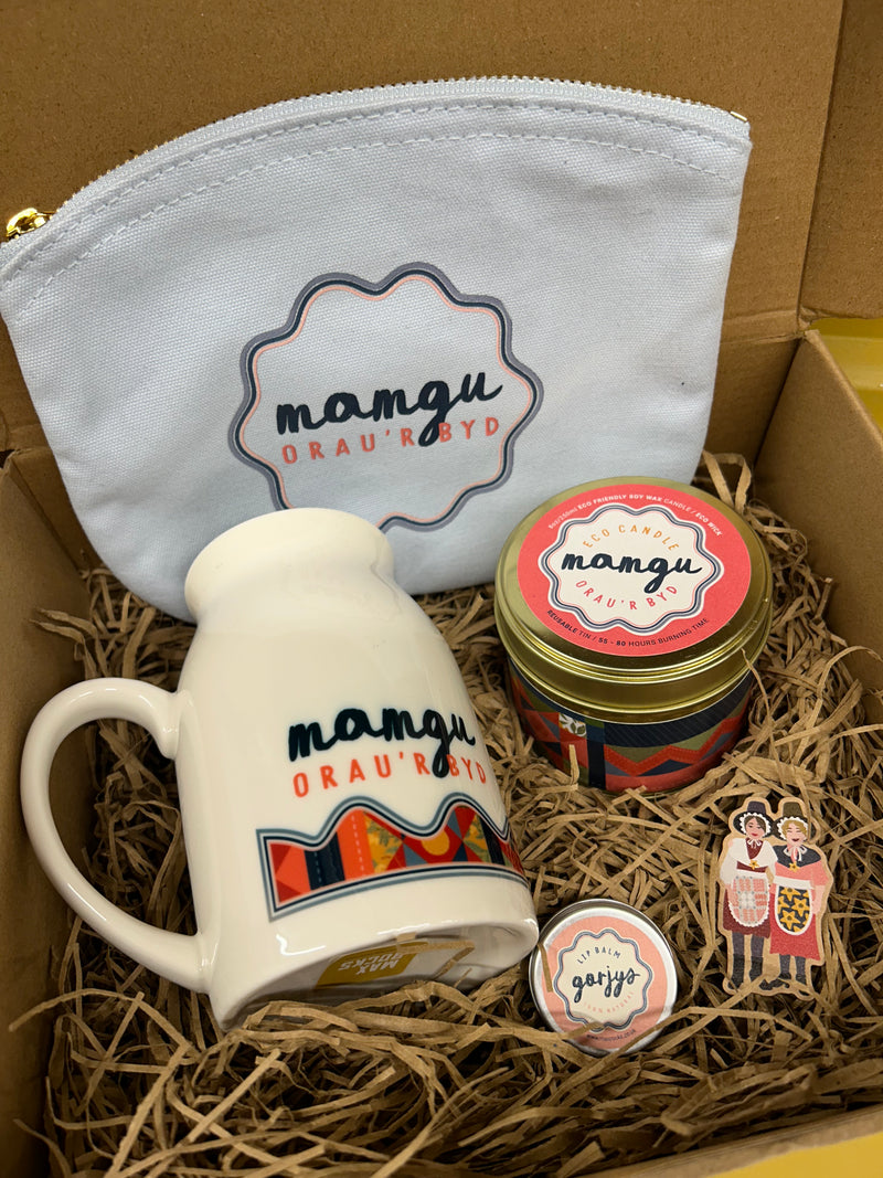 Sul y Mamau Gift Box