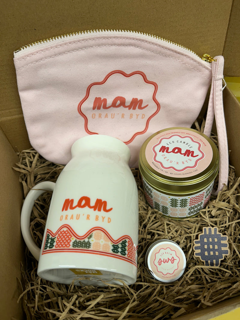 Sul y Mamau Gift Box