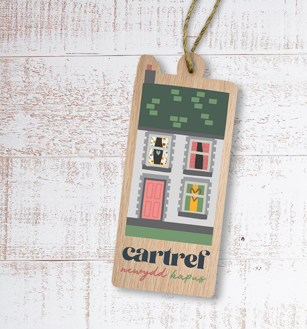 Cartref newydd hapus (Happy new home) Painted Wooden Gift Decoration - Max Rocks
